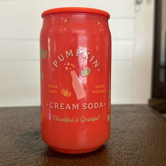 DW Home Other - DW Home LARGE 15.4 oz  Pumpkin Cream Soda Soda Pop Candle NEW